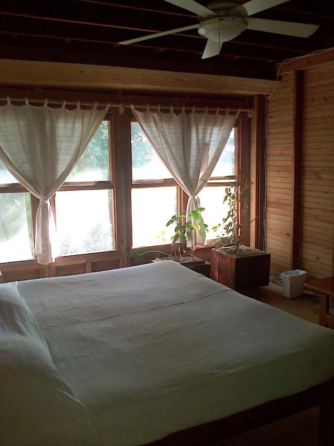 Roatan Bed & Breakfast Apartments Вест-Енд Номер фото