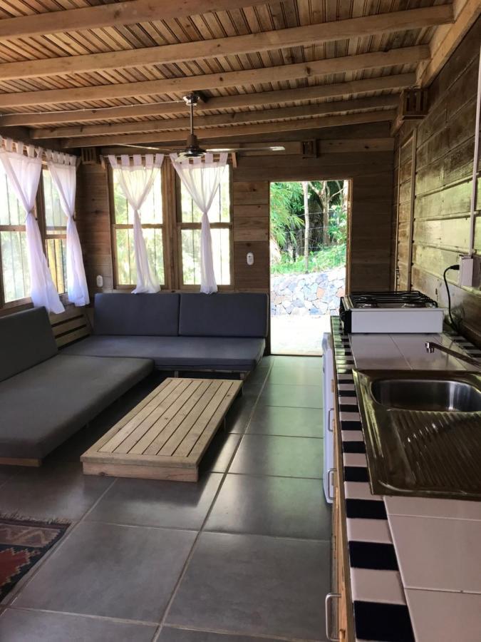 Roatan Bed & Breakfast Apartments Вест-Енд Екстер'єр фото