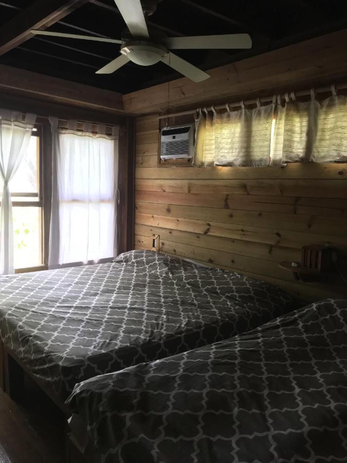 Roatan Bed & Breakfast Apartments Вест-Енд Екстер'єр фото