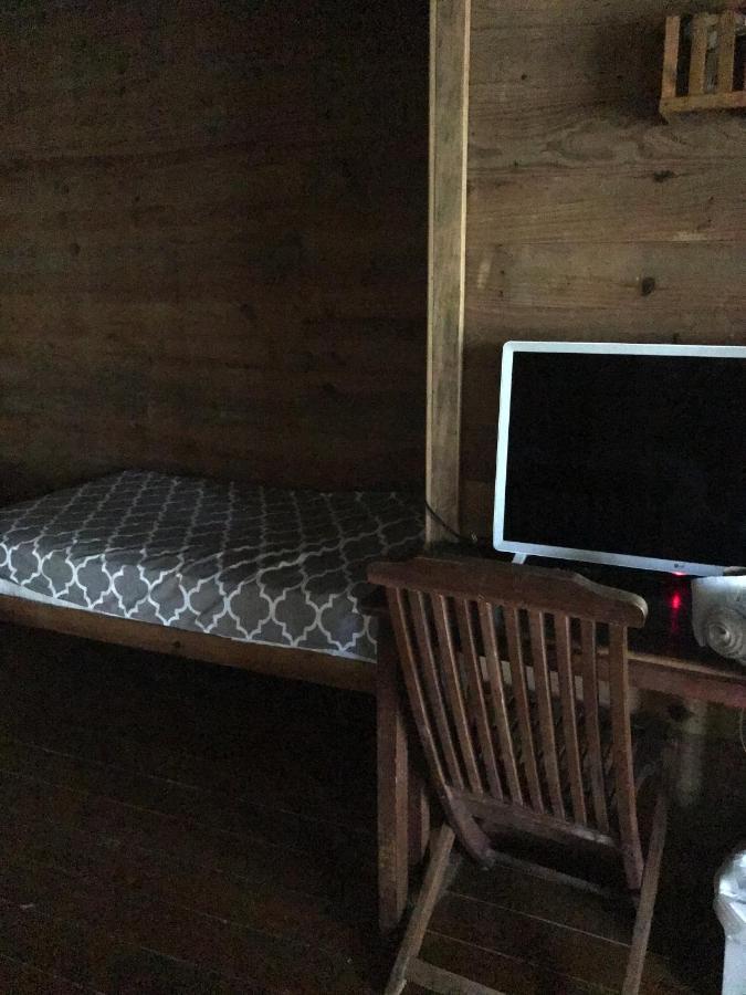 Roatan Bed & Breakfast Apartments Вест-Енд Екстер'єр фото