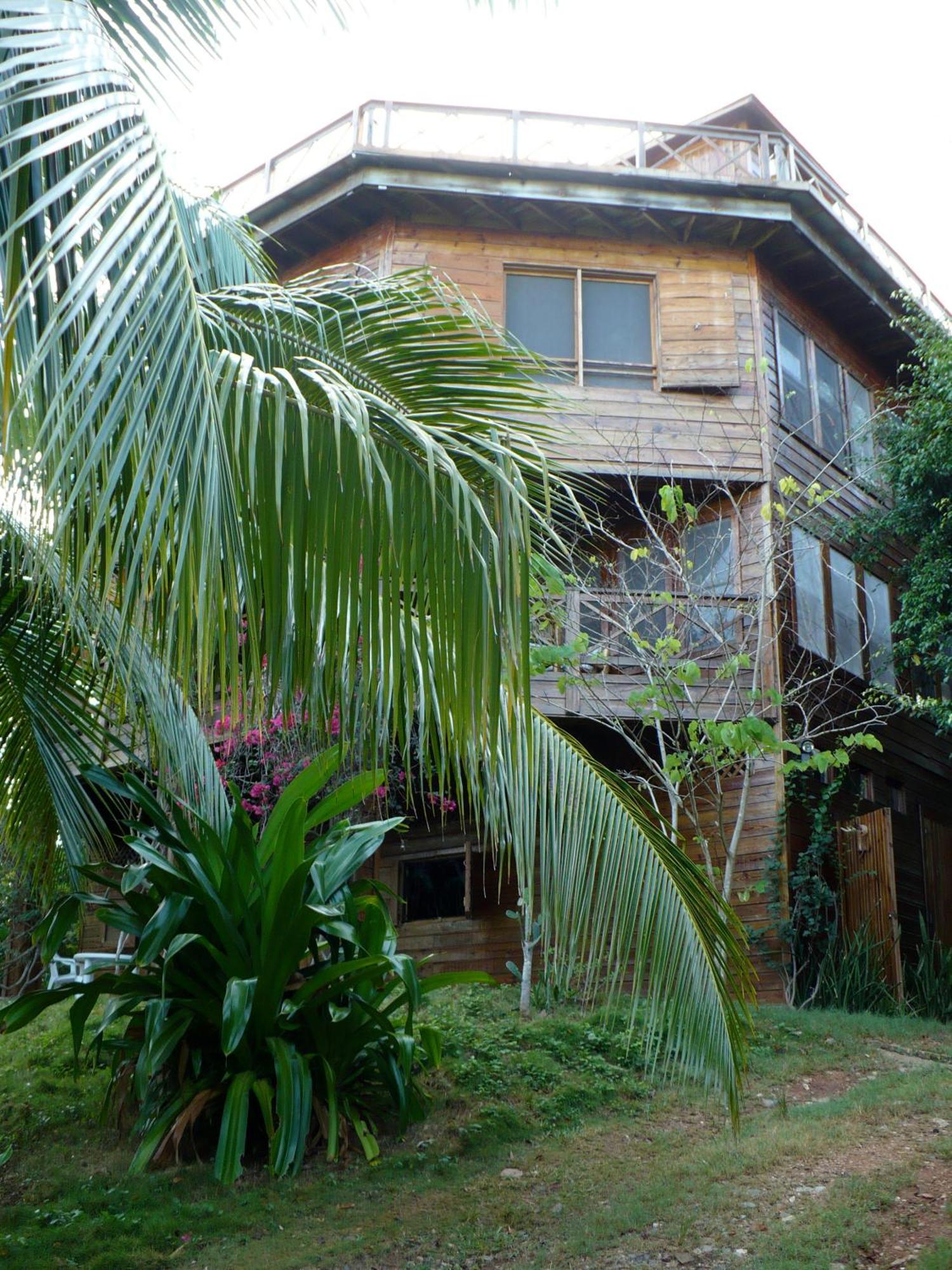 Roatan Bed & Breakfast Apartments Вест-Енд Екстер'єр фото