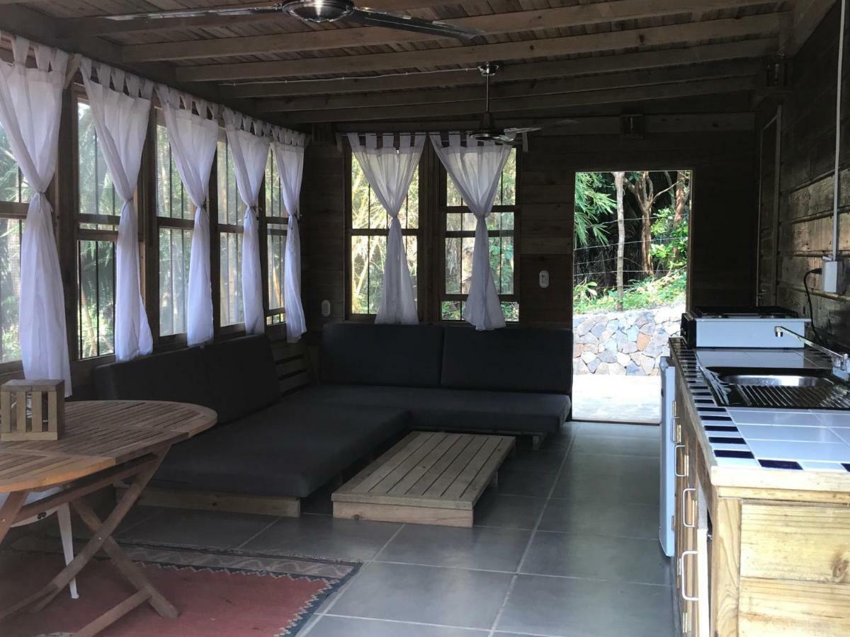 Roatan Bed & Breakfast Apartments Вест-Енд Екстер'єр фото